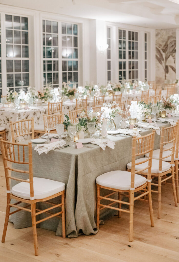 A mix of table shapes that keeps the room feeling dynamic—because visual interest matters just as much as guest flow